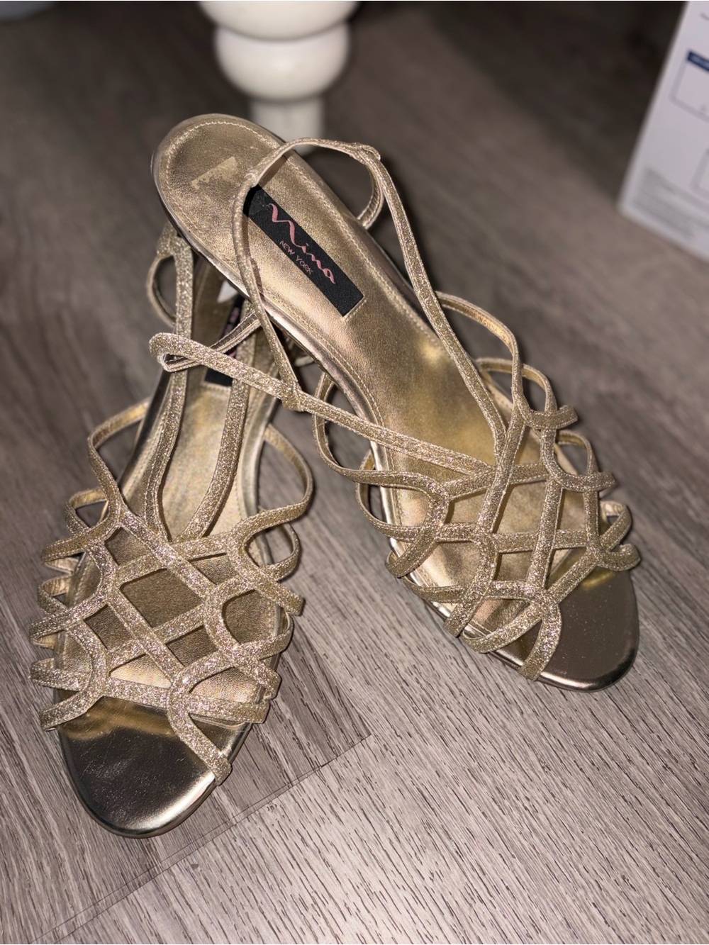 Nina New York Gold Metallic Strappy Heeled Sandals size 11
